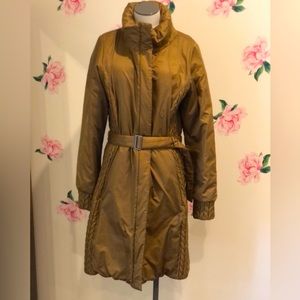 Patagonia Sasha Goose Down Parka - Size Large - Vintage Gold - quilted & warm 💕